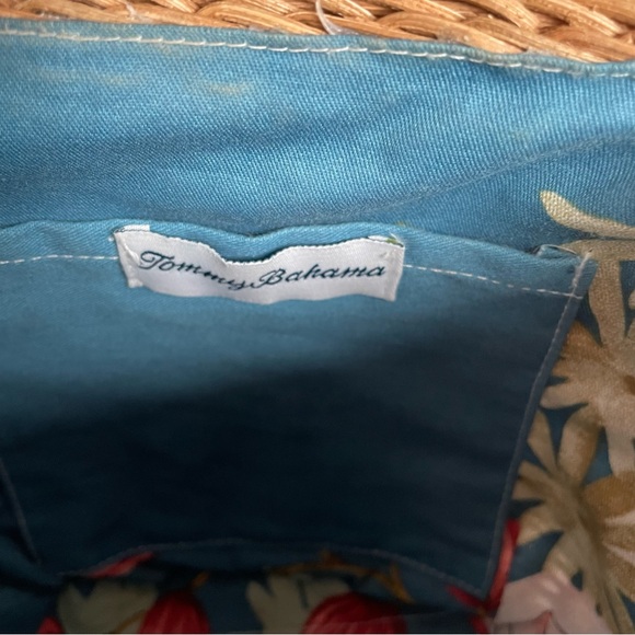 TOMMY BAHAMA- Small Flap Picnic Basket Crossbody Bag with Interchangeable Strap - Picture 6 of 7